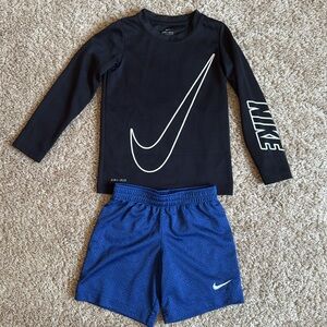 Nike Little boy’s Bundle Size 5